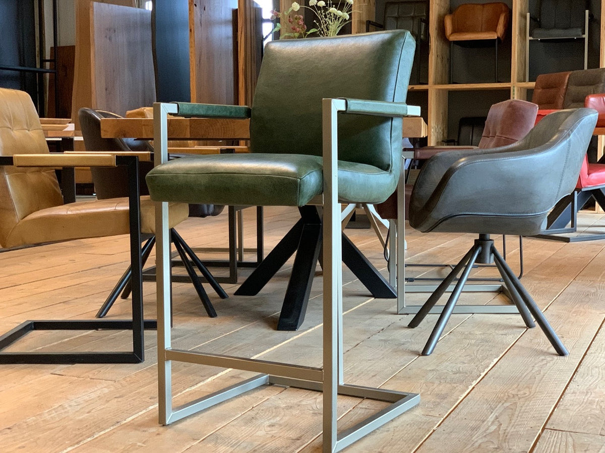 Barhocker aus Leder