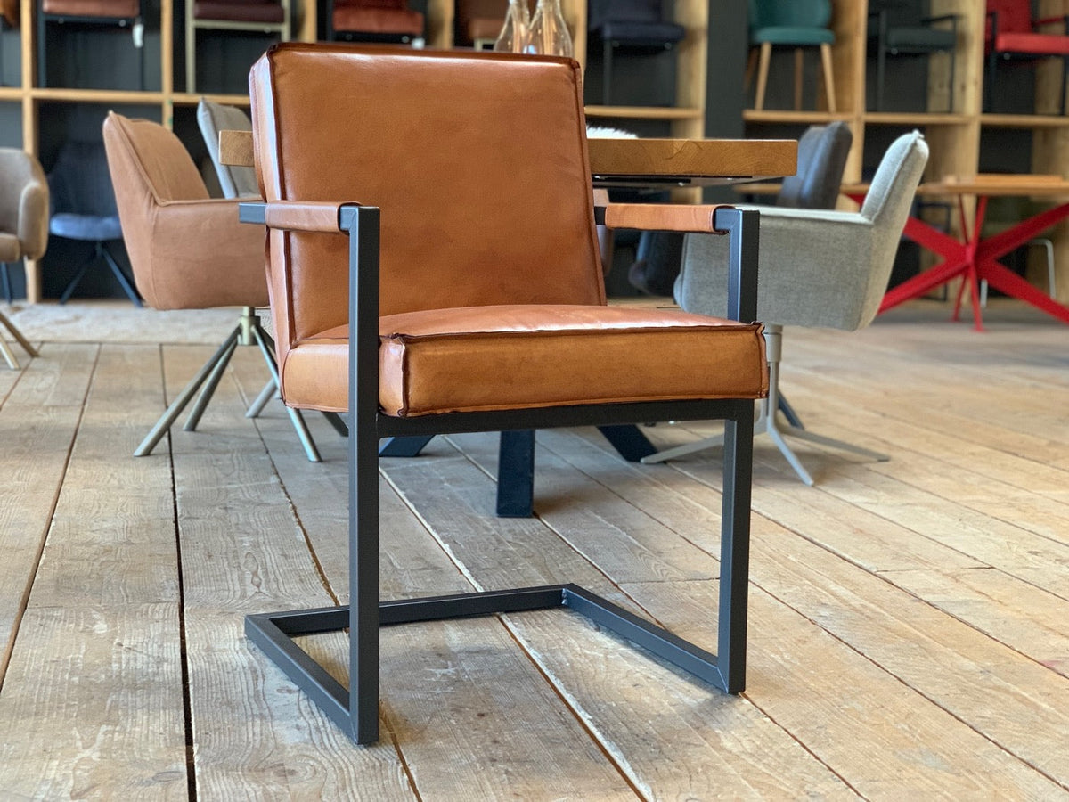 Freischwinger Stuhl aus Leder