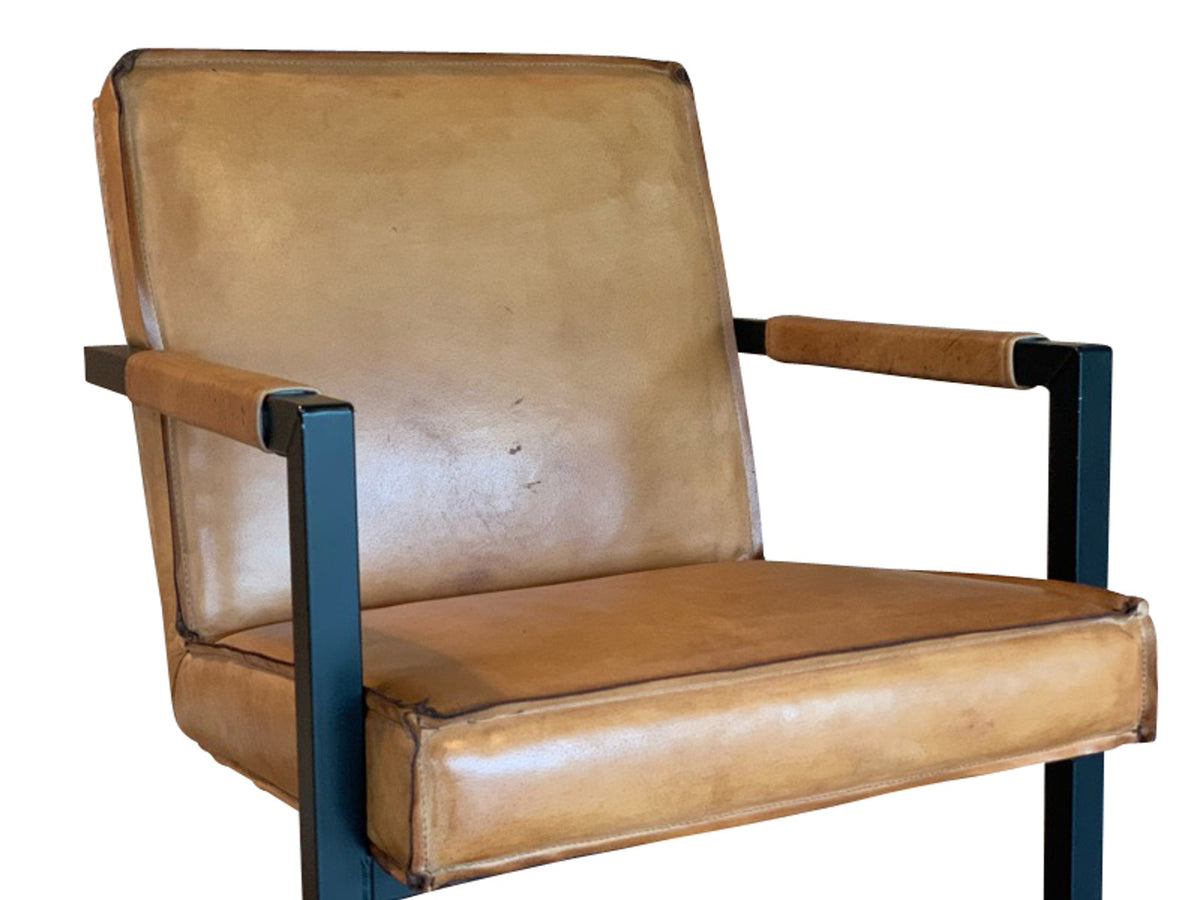 Ansicht Sitzpolster Echtleder Freischwinger Stuhl Cognac
