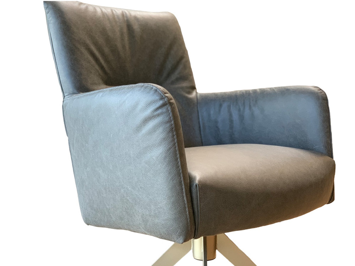Detail Ansicht Sitzpolster Esszimmer Drehstuhl Leder