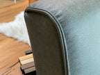 Detail der Naht hohe Sitzbank Leder