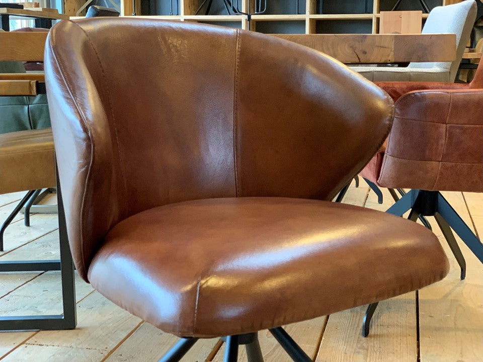 Ansicht Sitzpolster Schalenstuhl Leder drehbar Braun