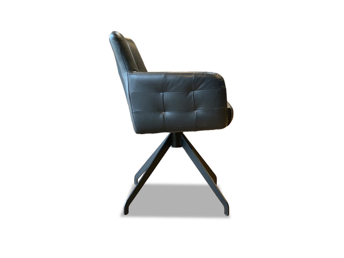 Seitenansicht Stuhl Esszimmer Leder drehbar mit Armlehne